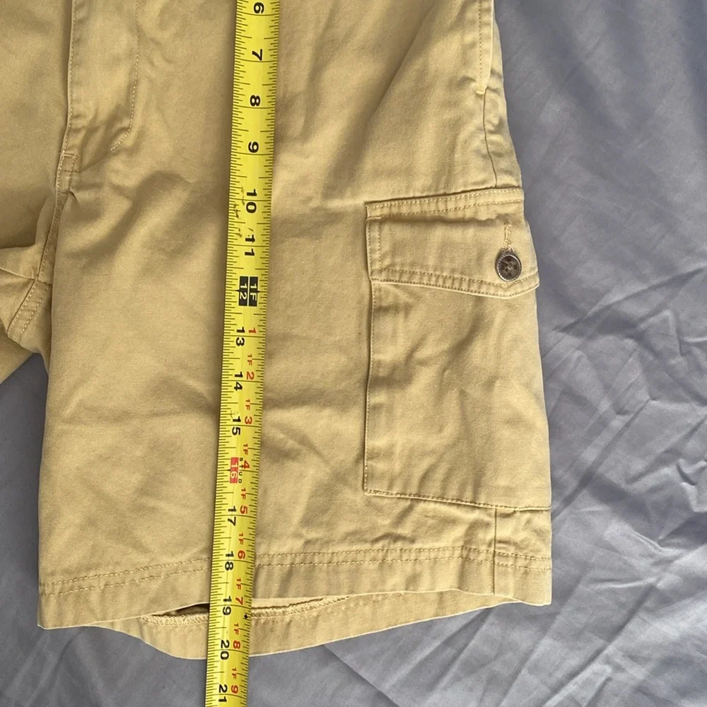 Men’s ,King Ranch brand cargo shorts, KR buttons detailing, soft & comfy